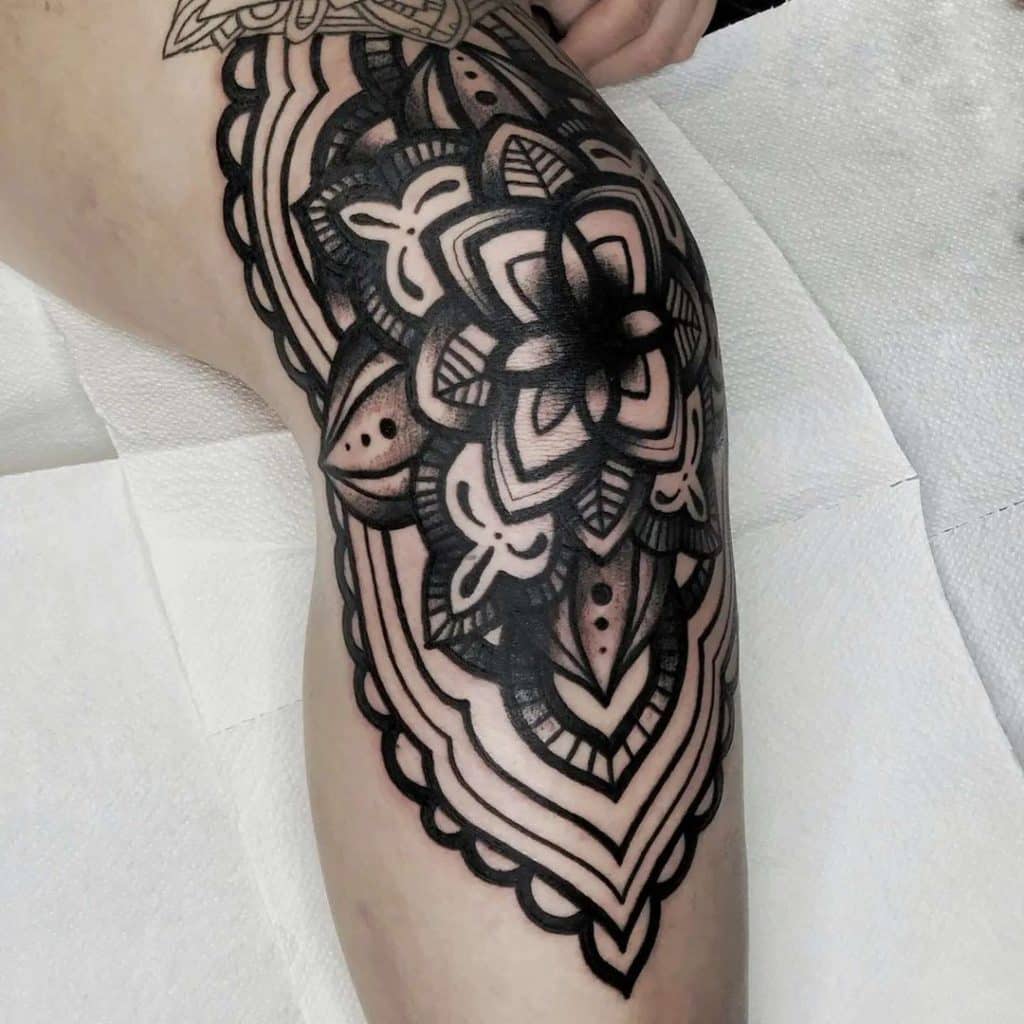 tatuajes pierna geométrico