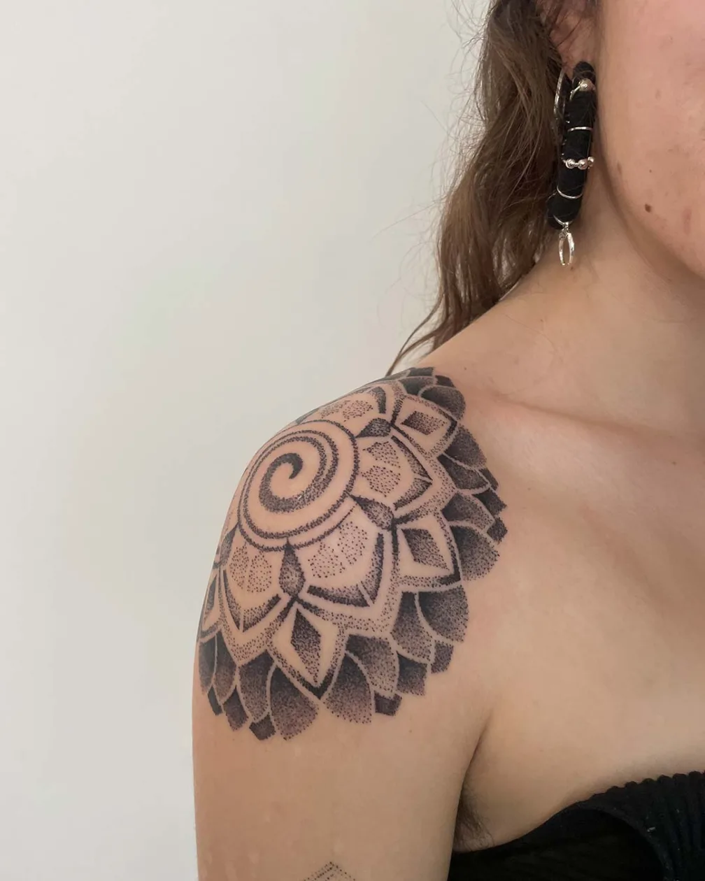 tatuaje estilo geométrico